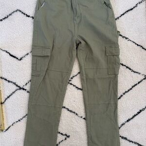 Women’s Olive Cargo Pants